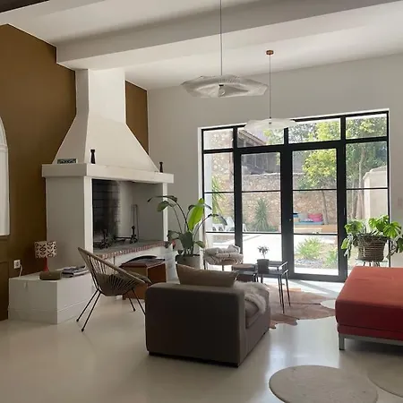 Дом отдыха Grande Maison De Maitre Contemporaine A 10 Min De La Et Piscine *