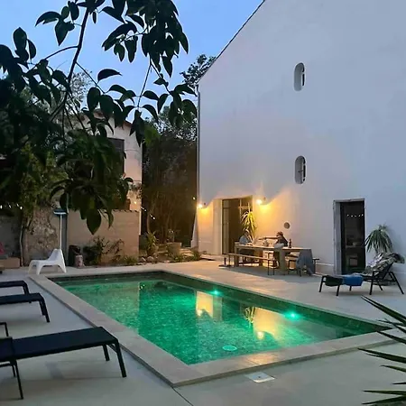 Grande Maison De Maitre Contemporaine A 10 Min De La Et Piscine