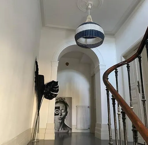 Grande Maison De Maitre Contemporaine A 10 Min De La Et Piscine Feriehus
